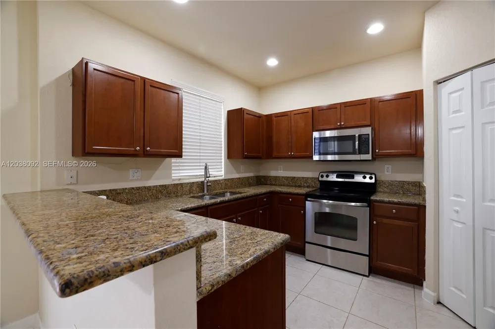 7146 SW 163rd Ave Miami, FL 33193