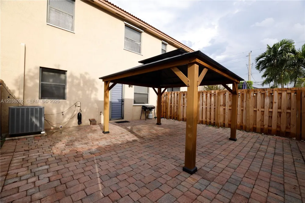 7146 SW 163rd Ave Miami, FL 33193