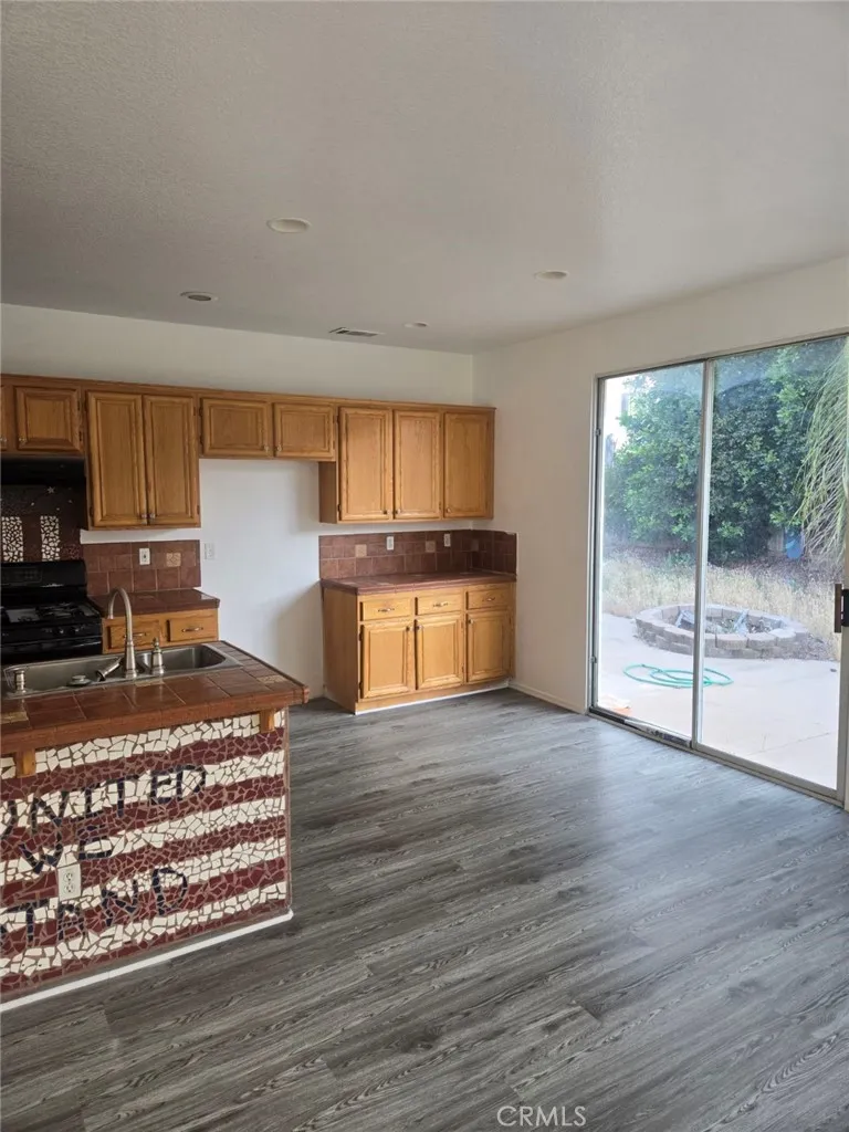 421 Steiner Hemet, CA 92544