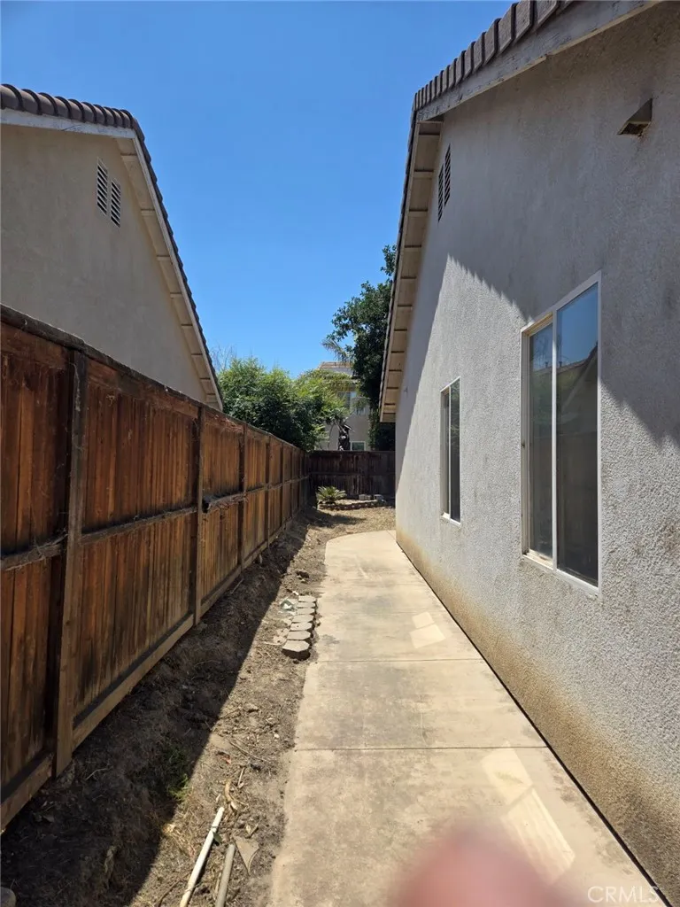 421 Steiner Hemet, CA 92544