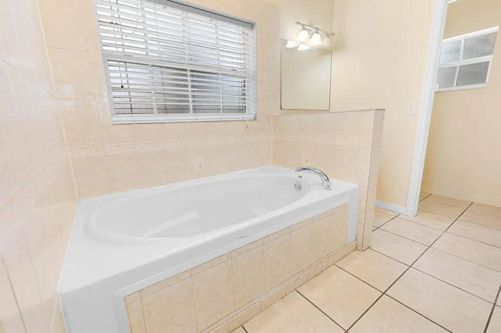 2306 NW 4th Street Okeechobee, FL 34972