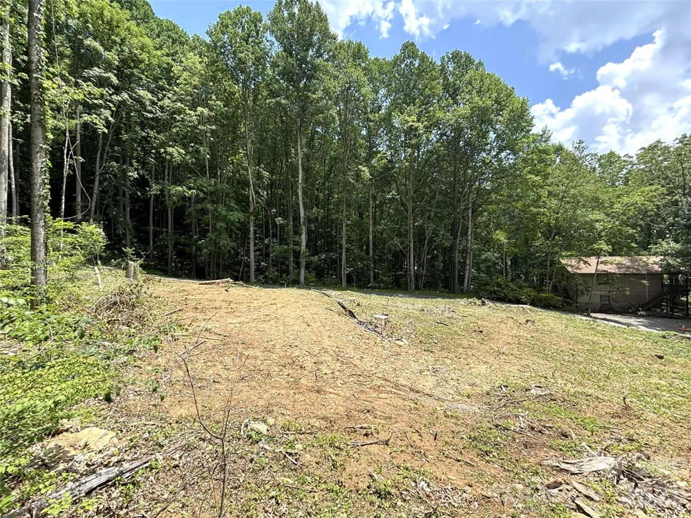 21 Club Crest Drive Maggie Valley, NC 28751