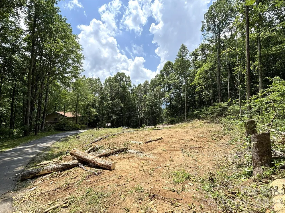 21 Club Crest Drive Maggie Valley, NC 28751