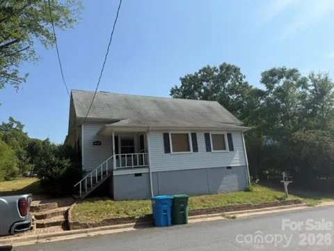 812 Mill Street