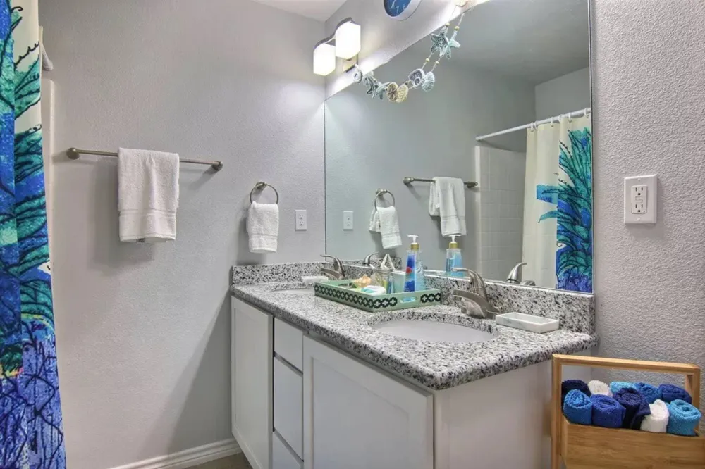1809 Fishermans Cove Road Port Aransas, TX 78373