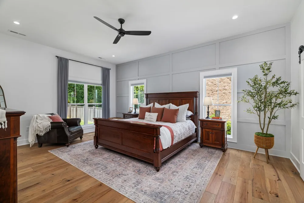 228 Chestnut Oak Dr Florence, AL 35633