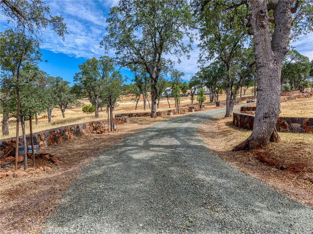 21187 Buckeye Court Middletown, CA 95461
