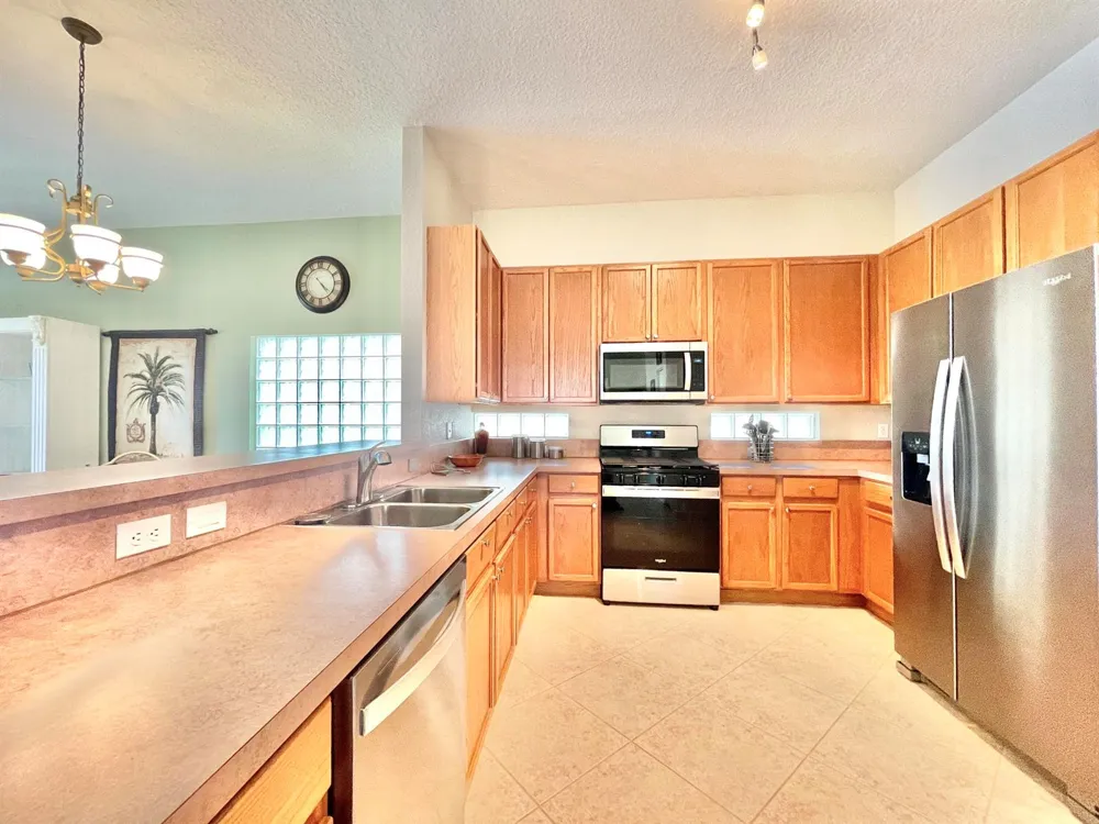 137 Canterbury Place Royal Palm Beach, FL 33414
