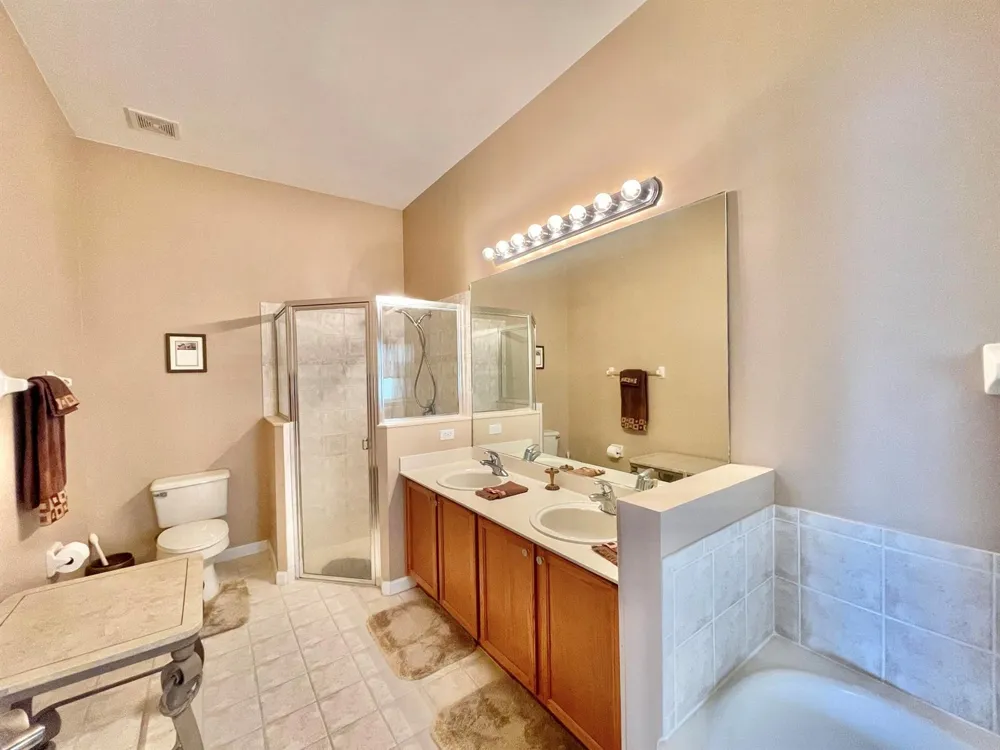 137 Canterbury Place Royal Palm Beach, FL 33414