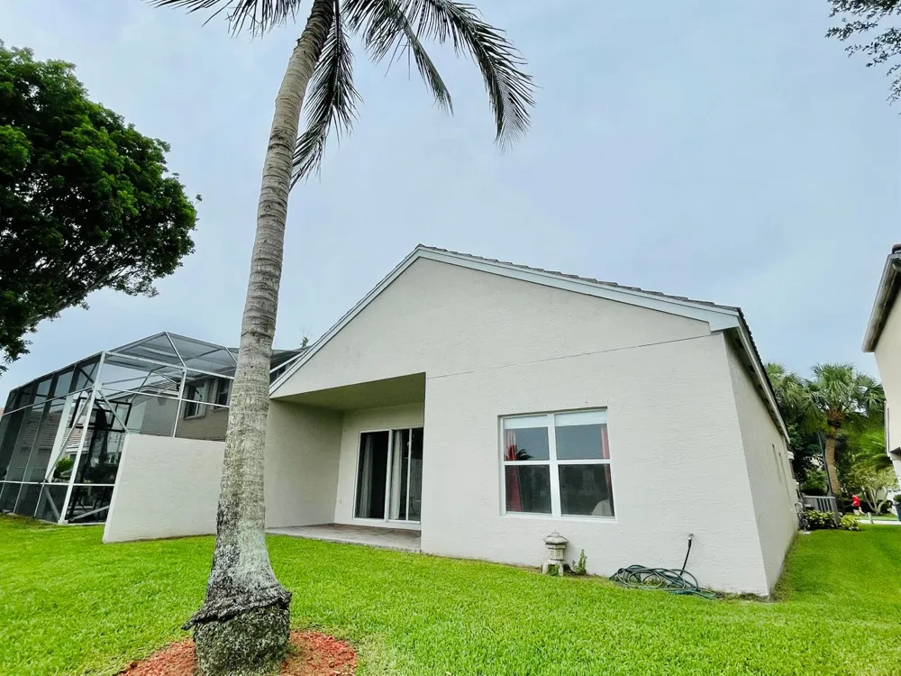 137 Canterbury Place Royal Palm Beach, FL 33414