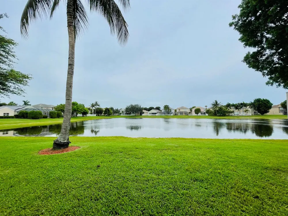 137 Canterbury Place Royal Palm Beach, FL 33414