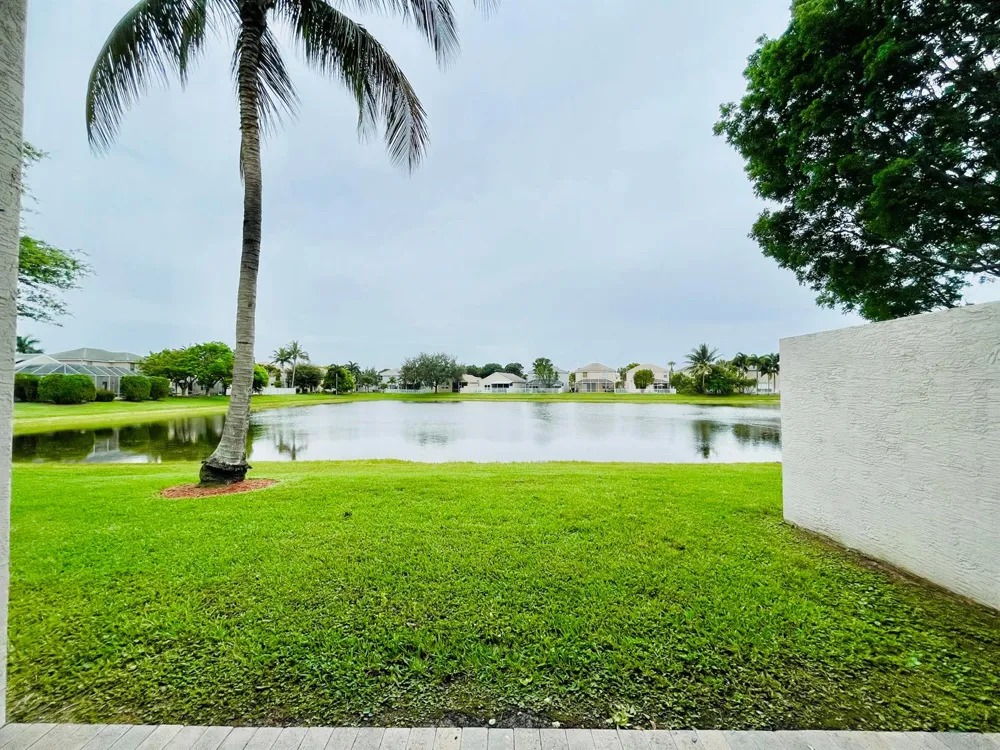137 Canterbury Place Royal Palm Beach, FL 33414