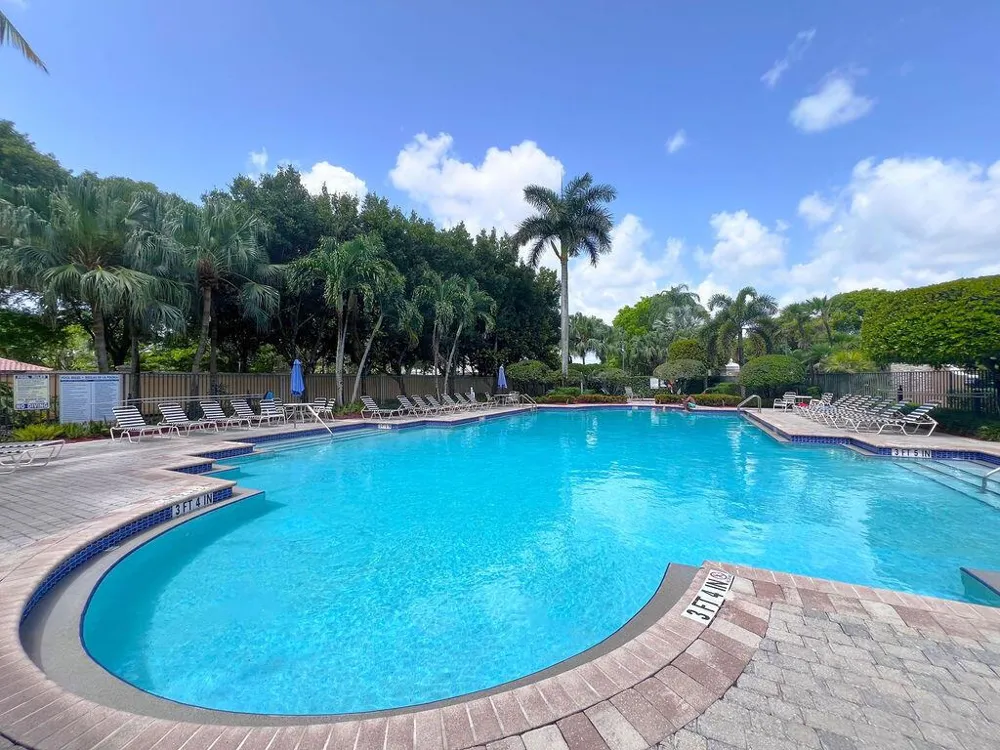 137 Canterbury Place Royal Palm Beach, FL 33414