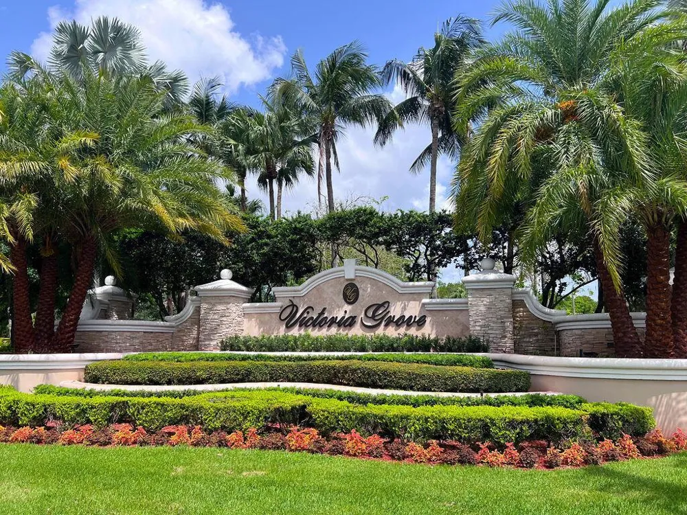 137 Canterbury Place Royal Palm Beach, FL 33414