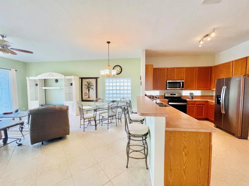 137 Canterbury Place Royal Palm Beach, FL 33414