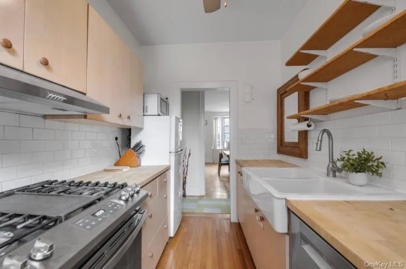 3515 78th Street #41 Jackson Heights, NY 11372