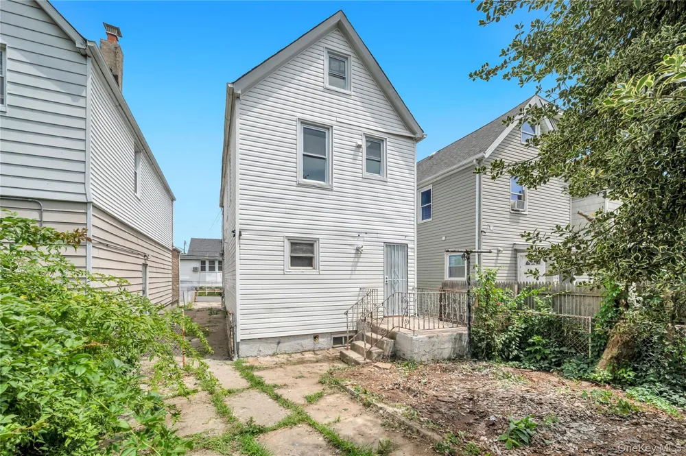 217-08 110th Road Queens Village, NY 11429