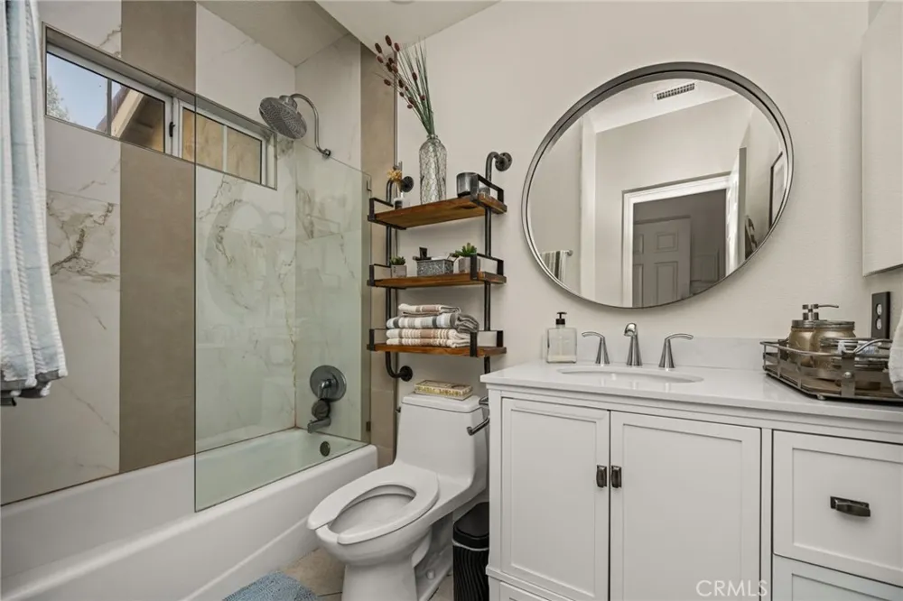 118 Matisse Aliso Viejo, CA 92656