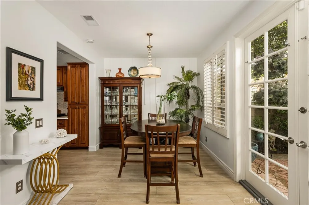 118 Matisse Aliso Viejo, CA 92656