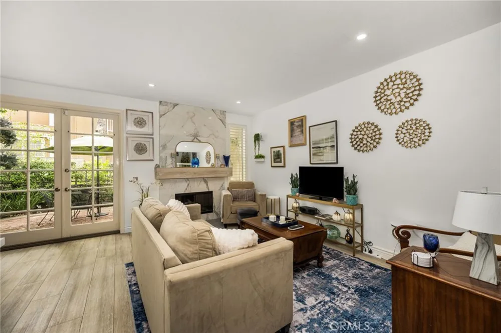 118 Matisse Aliso Viejo, CA 92656