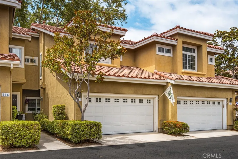 118 Matisse Aliso Viejo, CA 92656