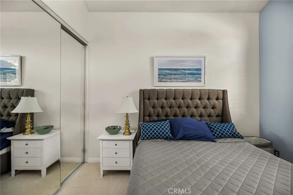 118 Matisse Aliso Viejo, CA 92656