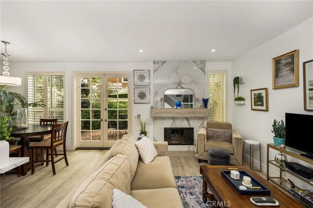 118 Matisse Aliso Viejo, CA 92656