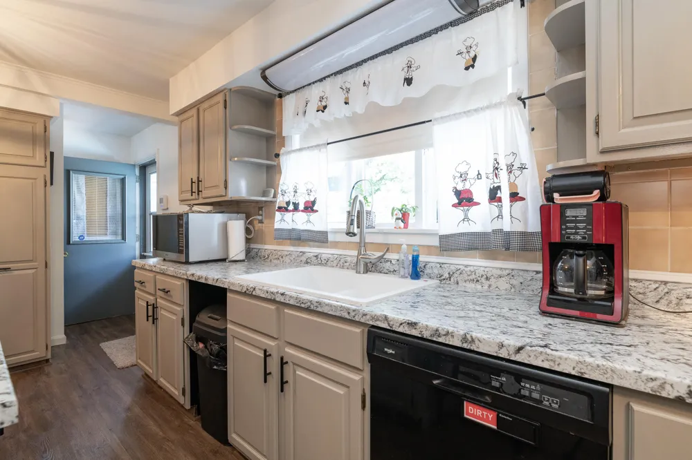 55081 Buckhorn Road Three Rivers, MI 49093
