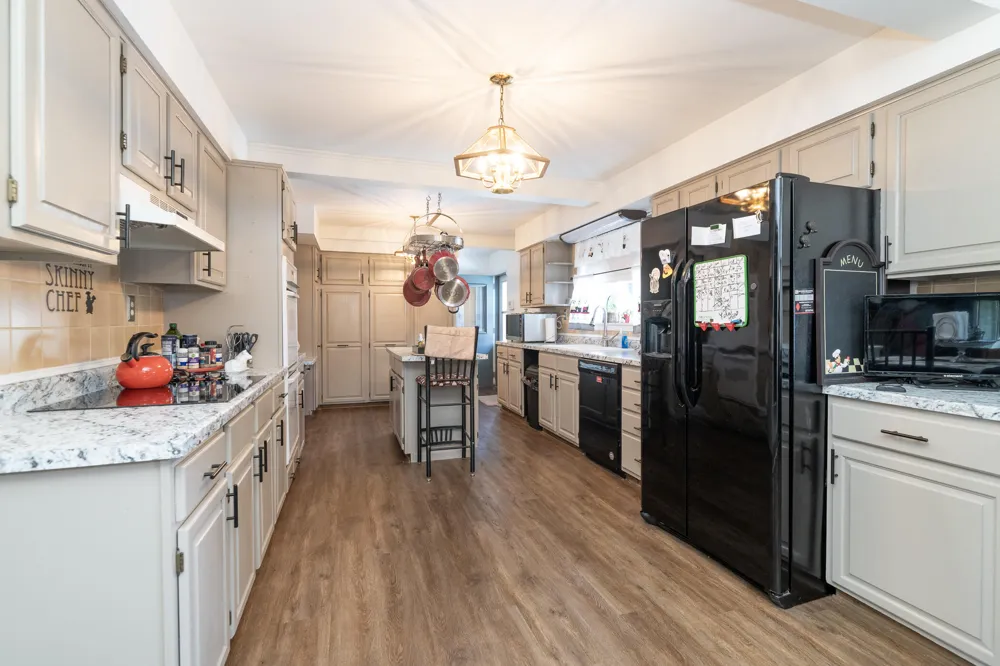 55081 Buckhorn Road Three Rivers, MI 49093