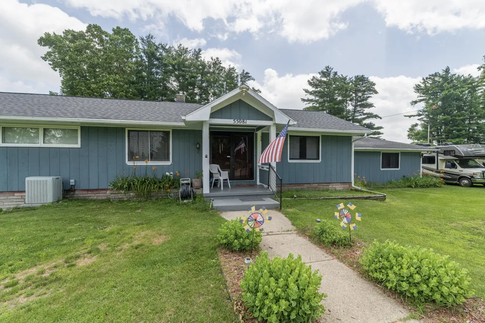 55081 Buckhorn Road Three Rivers, MI 49093