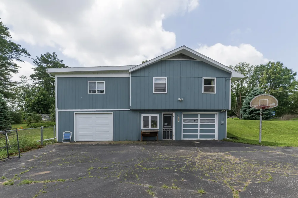 55081 Buckhorn Road Three Rivers, MI 49093