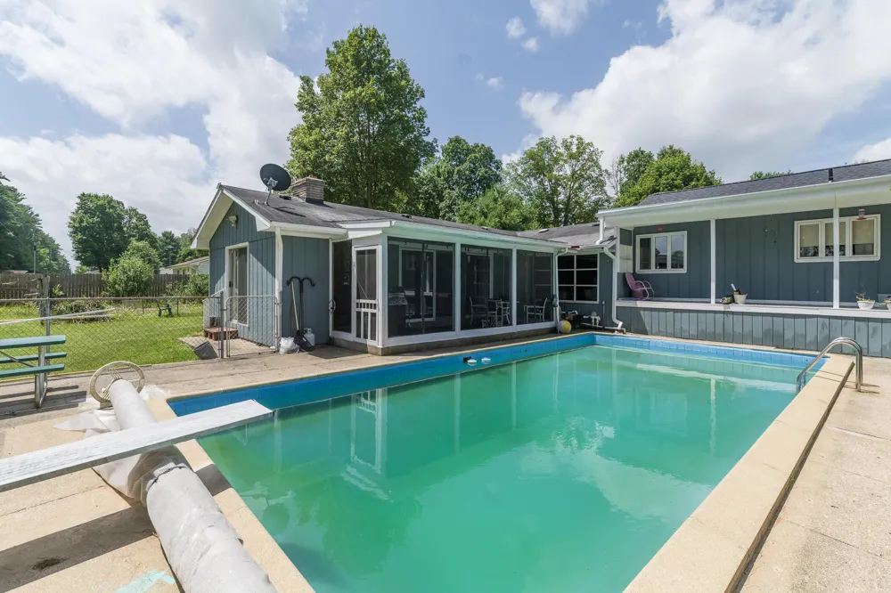 55081 Buckhorn Road Three Rivers, MI 49093