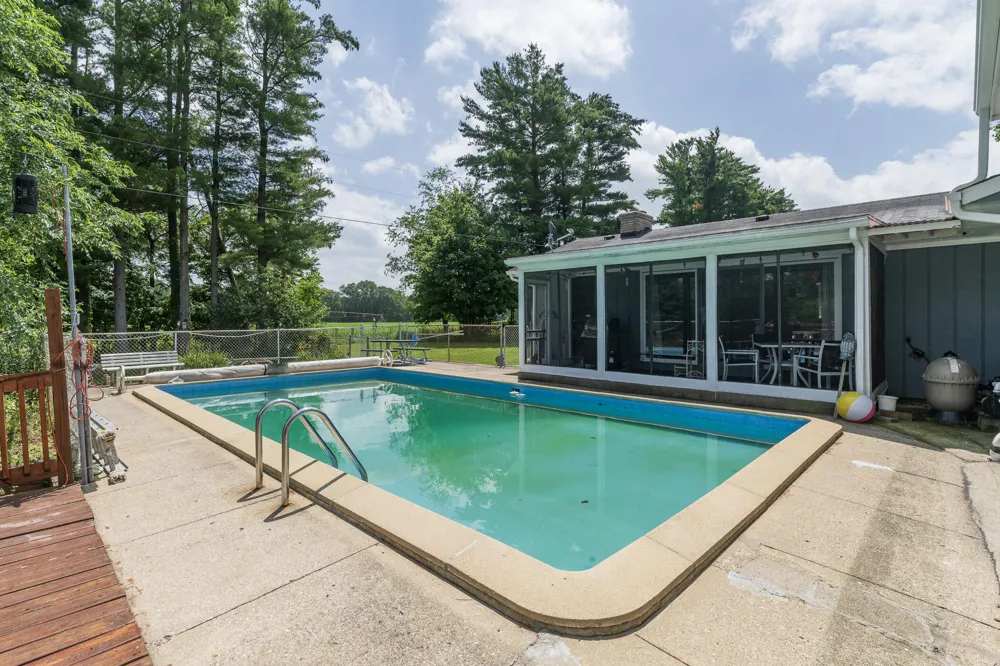 55081 Buckhorn Road Three Rivers, MI 49093