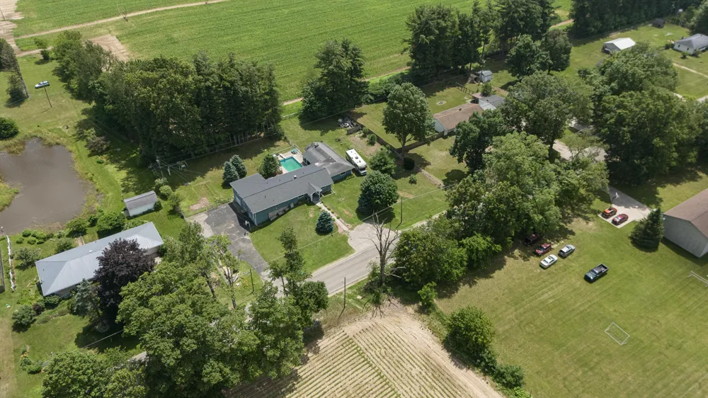 55081 Buckhorn Road Three Rivers, MI 49093