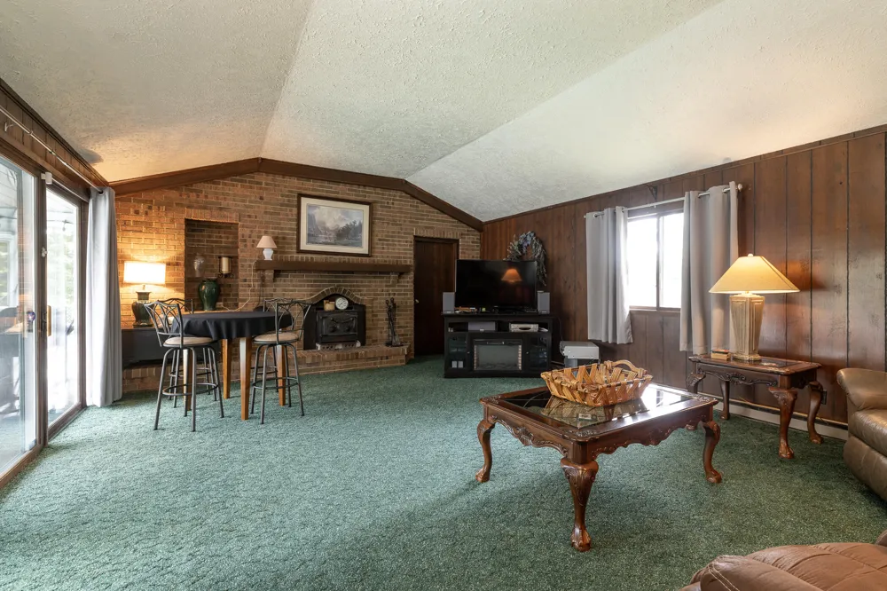 55081 Buckhorn Road Three Rivers, MI 49093