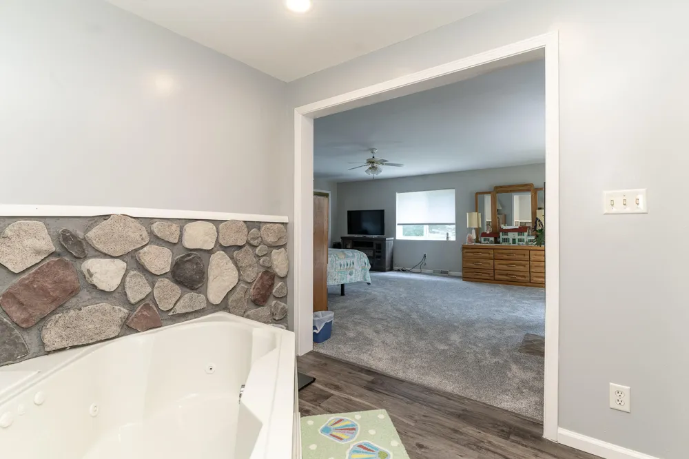 55081 Buckhorn Road Three Rivers, MI 49093