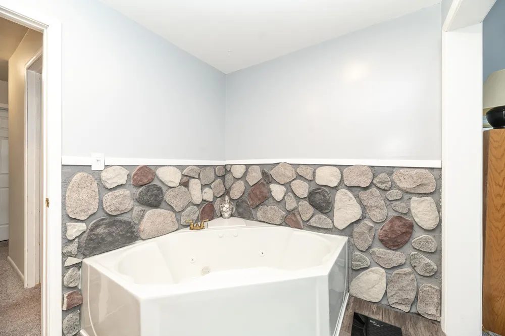 55081 Buckhorn Road Three Rivers, MI 49093