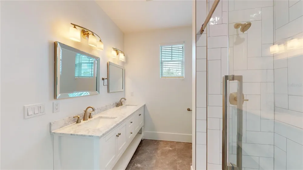 1068 19TH AVENUE St Petersburg, FL 33704
