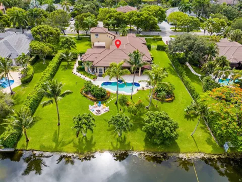 3263 SW 138th Way