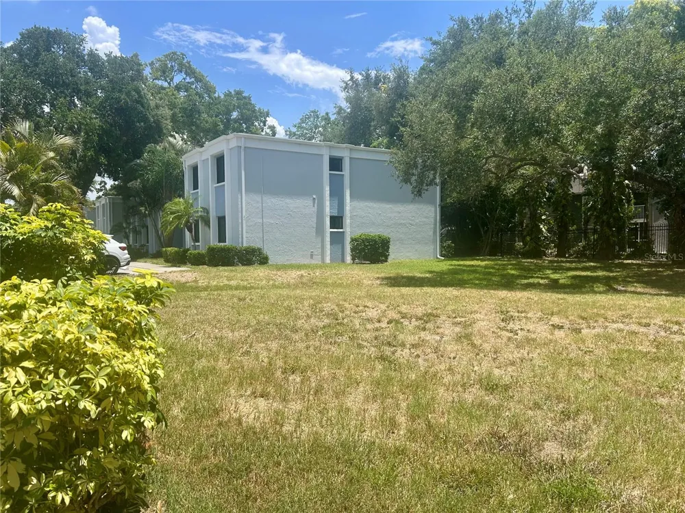 5310 26TH STREET W #2702 Bradenton, FL 34207