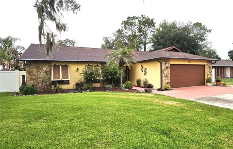 812 SANDALWOOD DRIVE