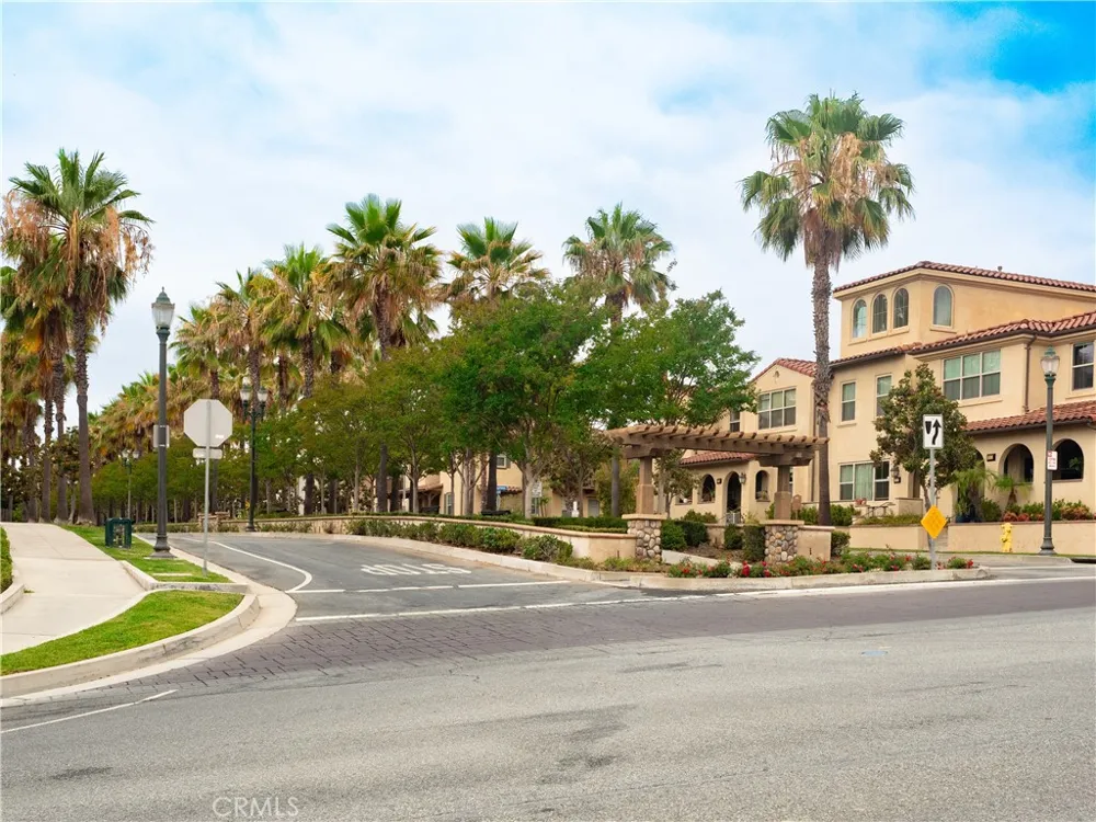 820 E Ruby Lace Azusa, CA 91702