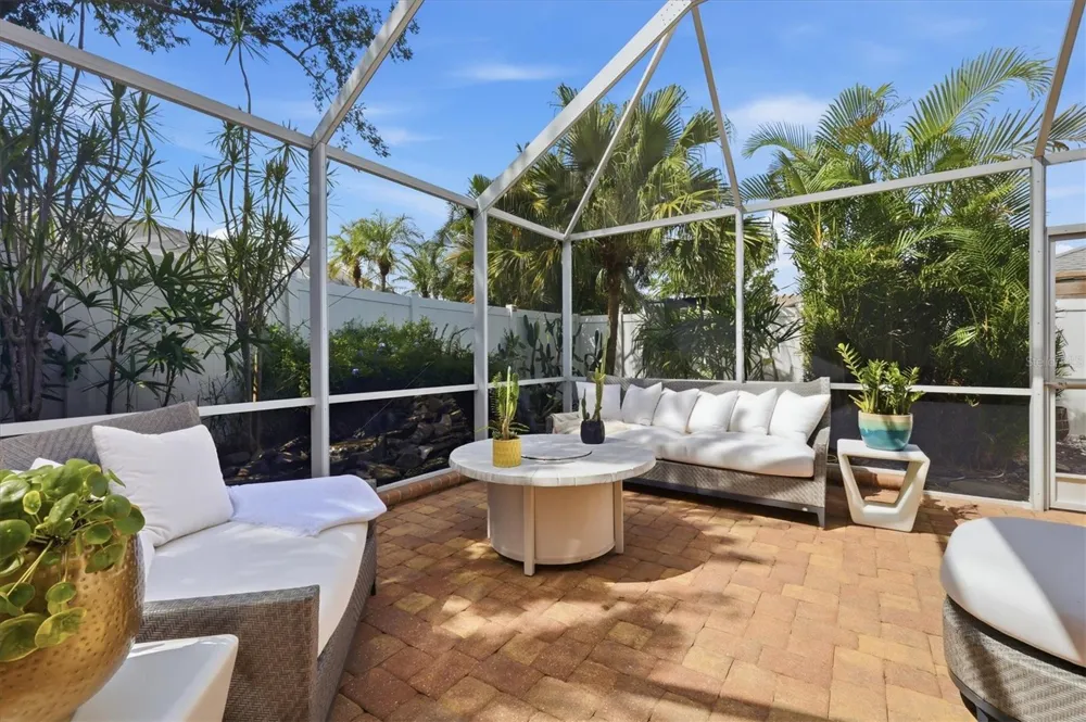 1833 OAK VIEW DRIVE Sarasota, FL 34232