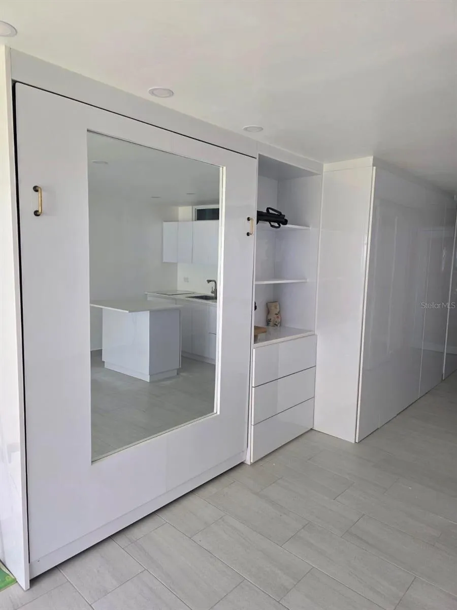 4633 AV. ISLA VERDE #105 Carolina, PR 00979