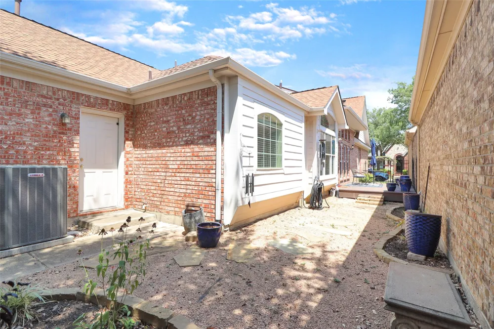 8604 Beetle Nut Lane North Richland Hills, TX 76180