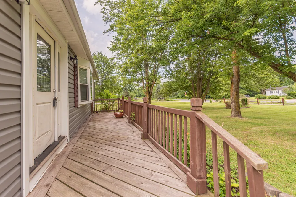 6637 Hitchingham Road Ypsilanti, MI 48197