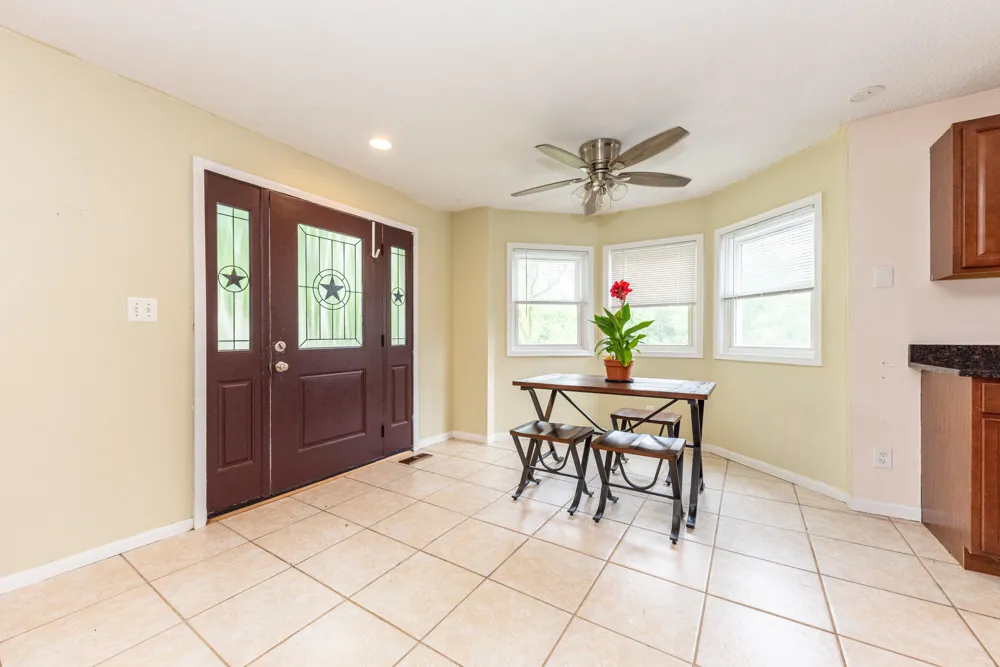 6637 Hitchingham Road Ypsilanti, MI 48197