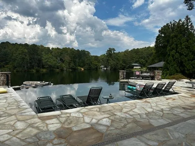 219 Broken Rock Road Hamilton, GA 31811