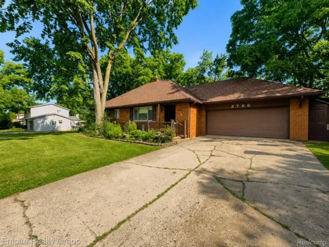 2766 W Huron Street