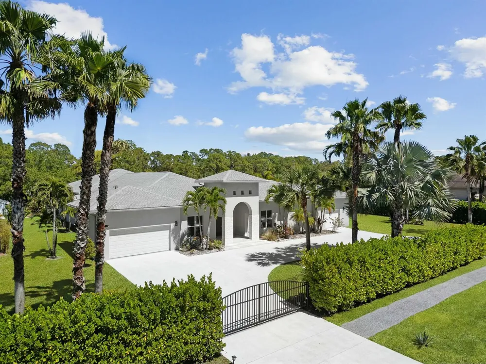 15503 Temple Boulevard Loxahatchee, FL 33470